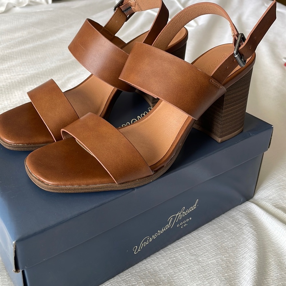 Summer heels